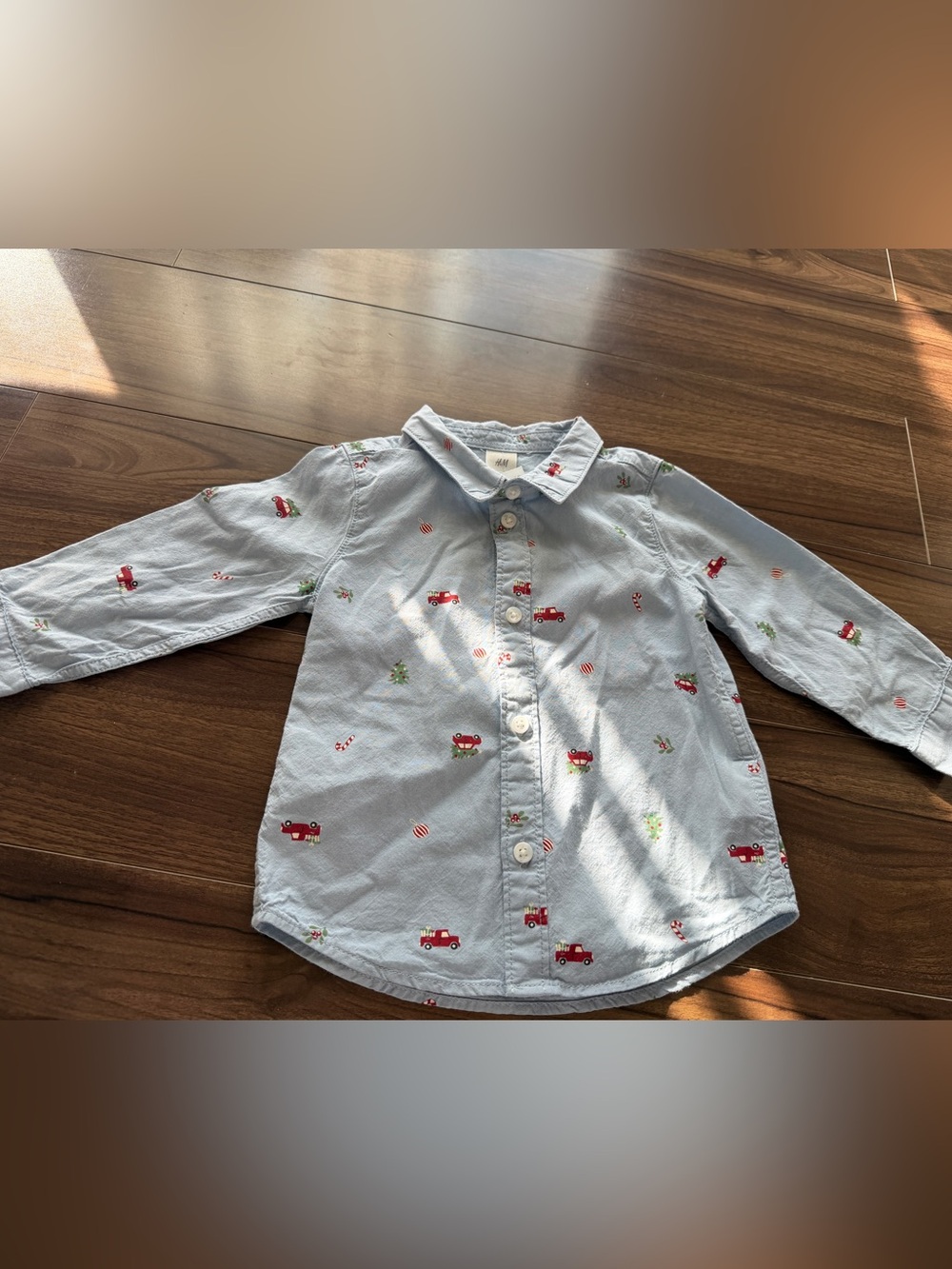 H&M Light Blue Button-Down Shirt with Red Car Print